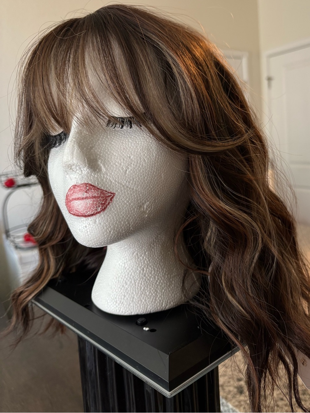14’ Truffle Brown Blonde Caramel Bob w Bangs